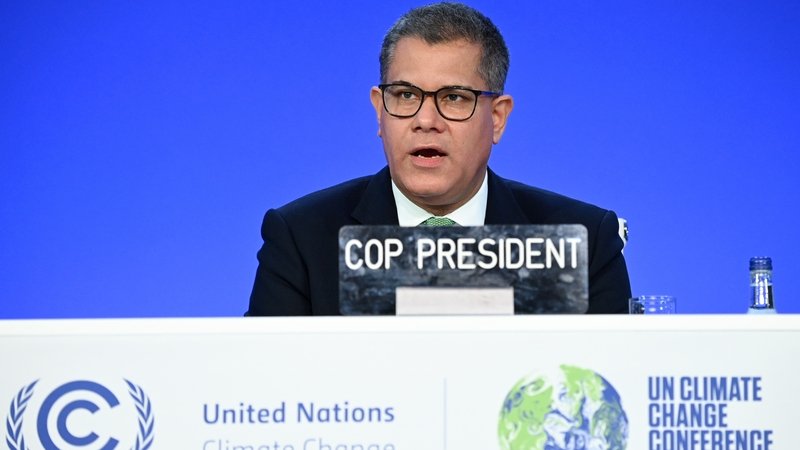 Cop26: Negotiators agree to strengthen emission targets by end of 2022